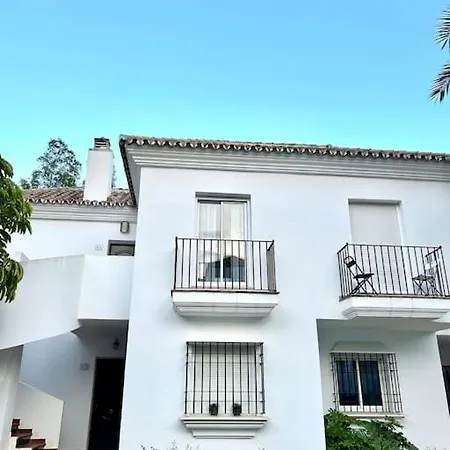 Peaceful 2 Bedroom In Marbella